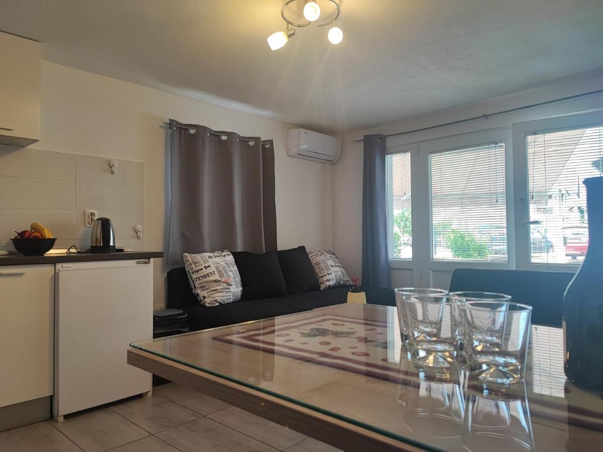 Ferienwohnung Apartman Luka Vodice Exterior foto