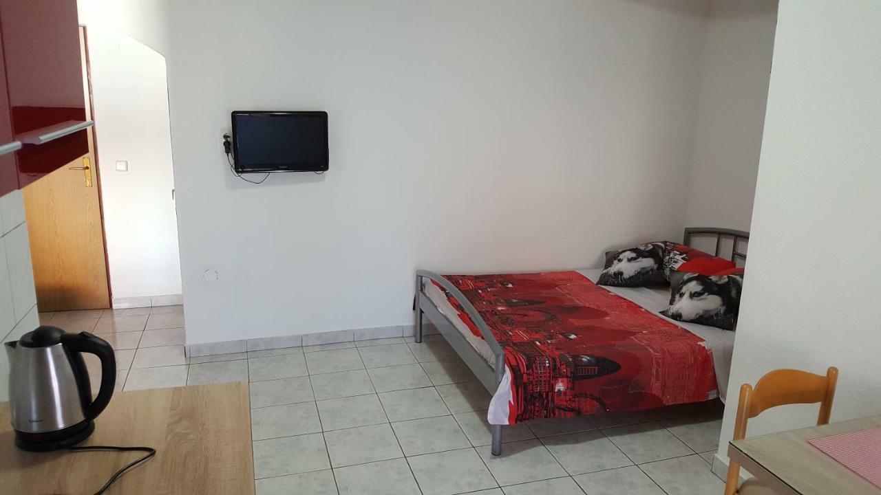 Ferienwohnung Apartman Luka Vodice Exterior foto